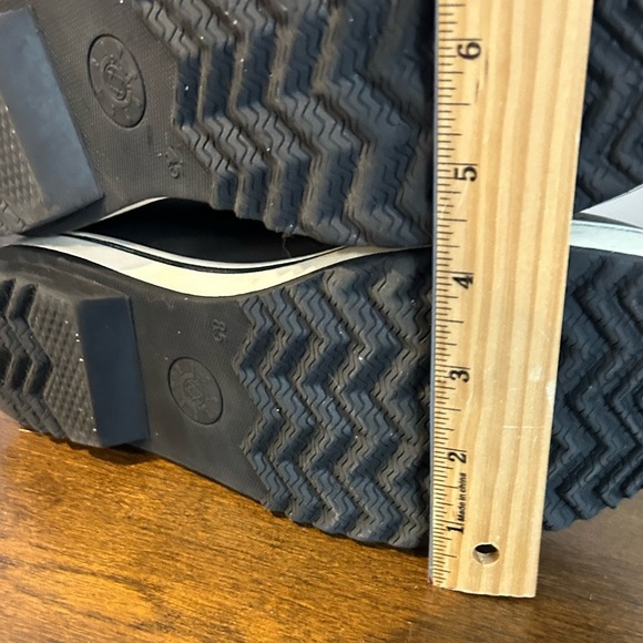 Globalwin Women's Black & Fur Winter Boots Sz 8.5 Style W1931-1 Excellent Shape. - Picture 10 of 10